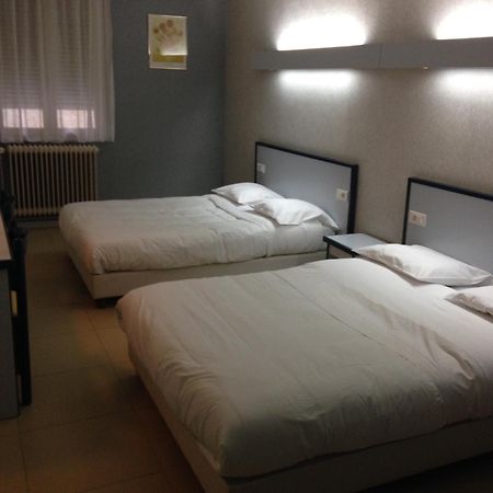 Hotel Du Jura ルーアン エクステリア 写真